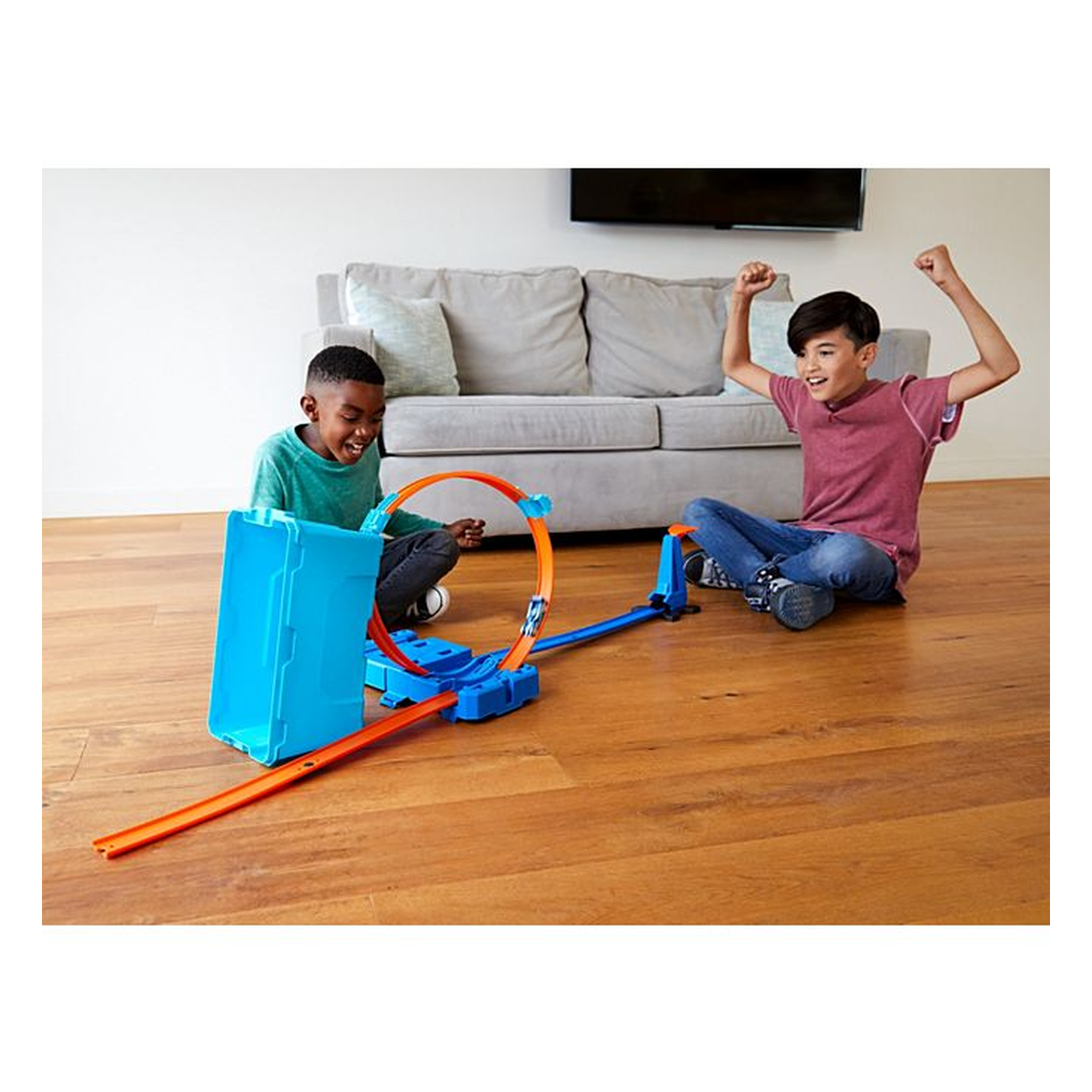Hot wheels multi loop box online track builder